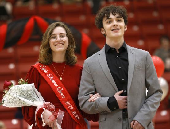 Drama Queen Megan Buckner and Chandler Moncrief. RIP STELL | SOUTHWEST CHRONICLE