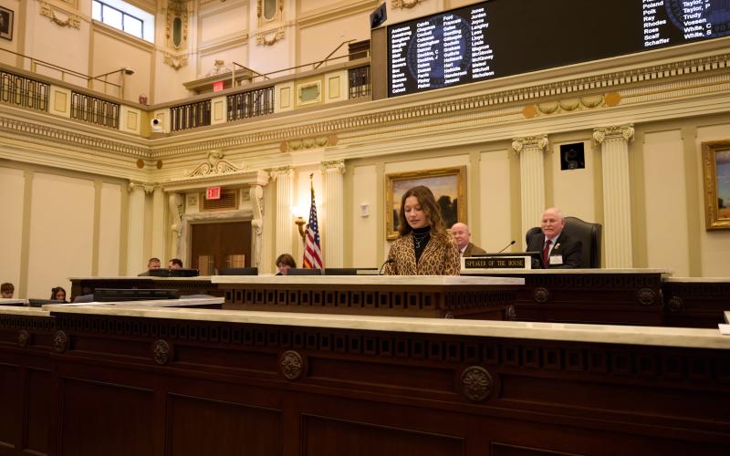 Third-place winner of Oklahoma Municipal League’s, “If I Were Mayor,” essay contest, Josie Chandler, of Elgin Middle School, accepts her award during a meeting of Oklahoma mayors Feb. 10 at the Oklahoma State Capitol. CHRISTOPHER BRYAN