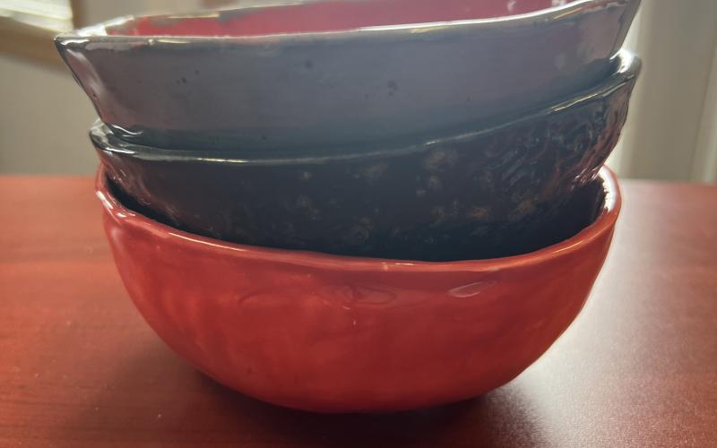 The Elgin High School art and family and consumer science classes hosted the 13th annual Empty Bowls Dinner event Thursday at the school cafeteria. SAMANTHA SPEARS | SOUTHWEST CHRONICLE