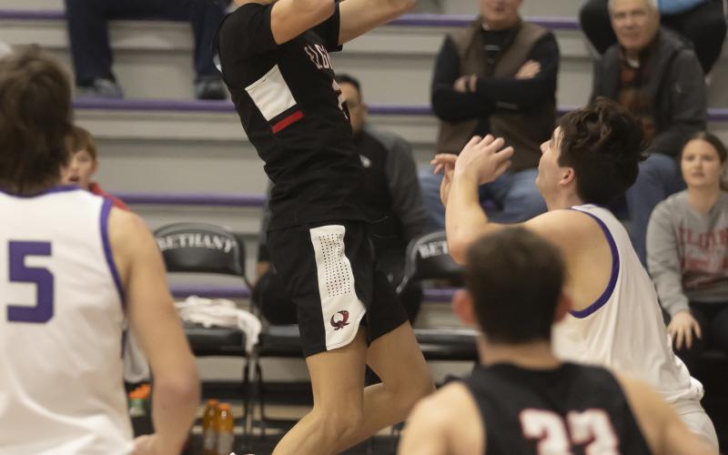 Elgin players react with enthusiasm as they celebrate their regional tournament championship win that sent the team to the Area Tournament this week.  HUGH SCOTT JR. | SOUTHWEST CHRONICLE