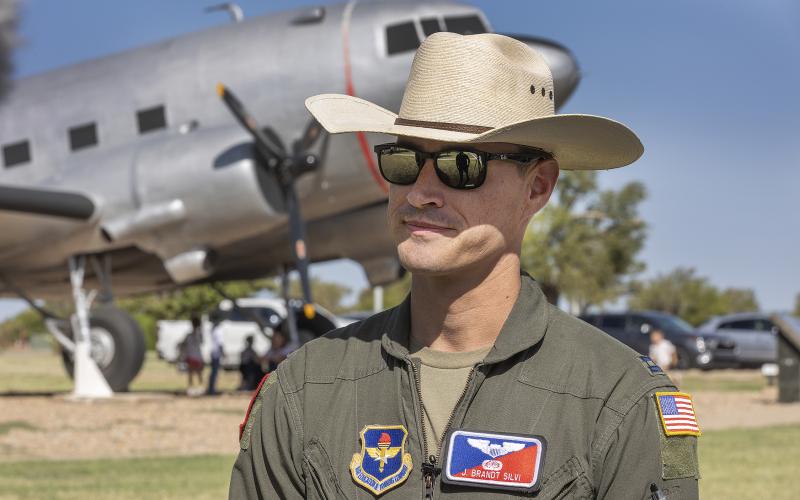 HUGH SCOTT JR. | SOUTHWEST CHRONICLE