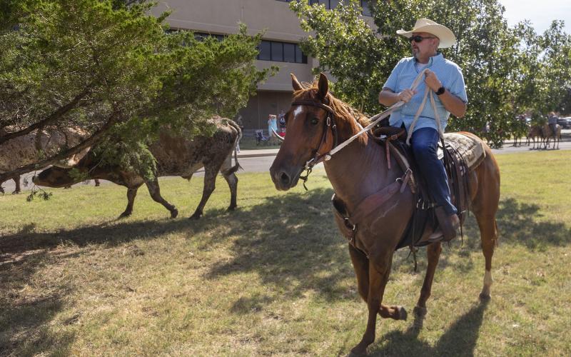 HUGH SCOTT JR. | SOUTHWEST CHRONICLE