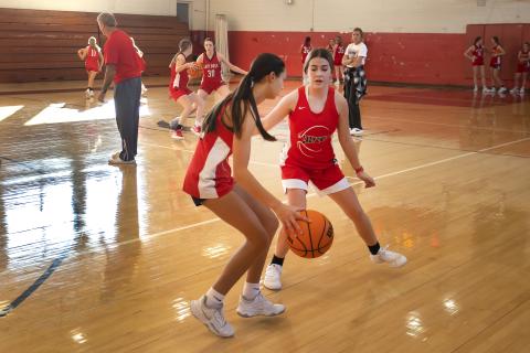 Lady Owls go one-on-one during a recent practice. Elgin defeated Altus in the first game of the season, 55-38. PHOTO BY HUGH SCOTT JR.