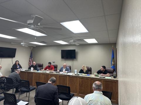 Mayor JJ Francais and the Elgin City Council propose an April 4 special election to renew two sales taxes to fund streets and sidewalks and recreational facilities. If renewed, the 0.25% and 0.75% taxes are expected to provide about $1 million for municipal parks and $3.6 million for the city’s streets and sidewalks projects. CURTIS AWBREY | SOUTHWEST CHRONICLE
